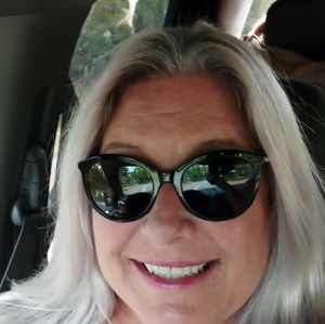 Meet your Posher, Virginia